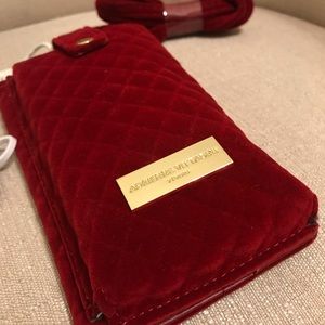 Adrienne Vittadini Charging Wallet
